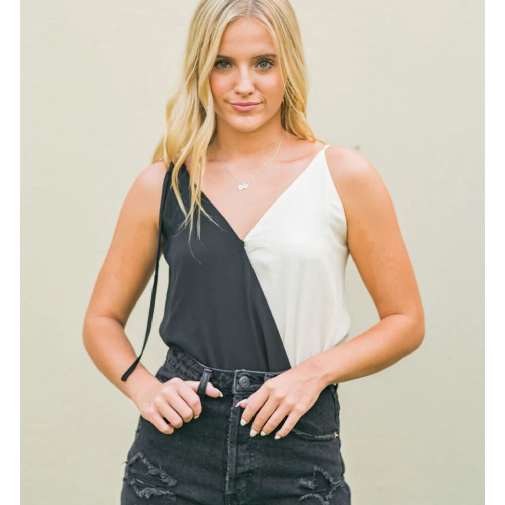 NWOT Buddy Love Ying Yang Bodysuit Sz S Black Cream Tie Sleeves Festival Artsy